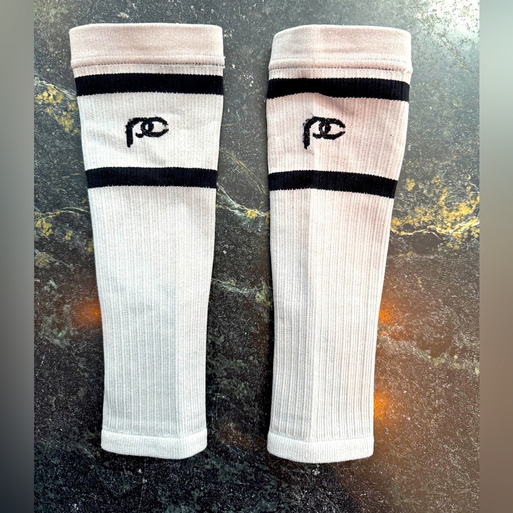 Pro Compression compression sleeve socks gray white soccer style size small-med